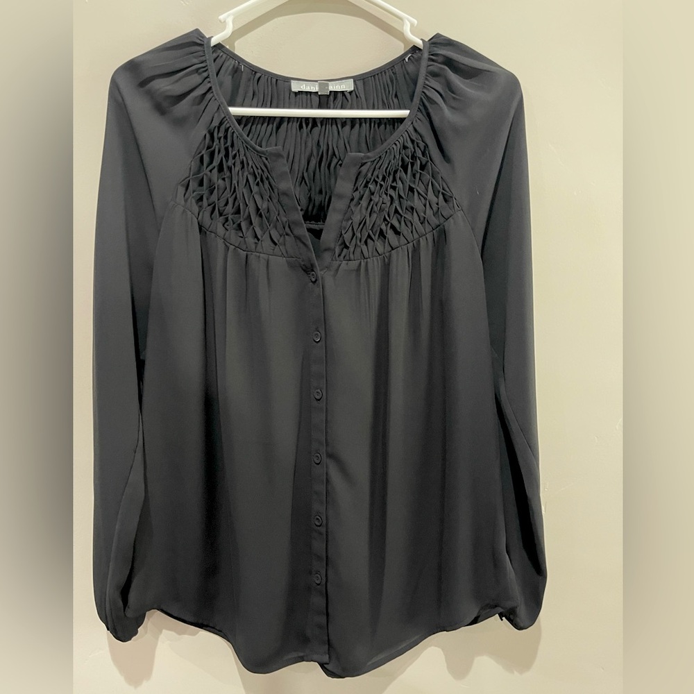 Daniel Rainn button front top smocked shoulder